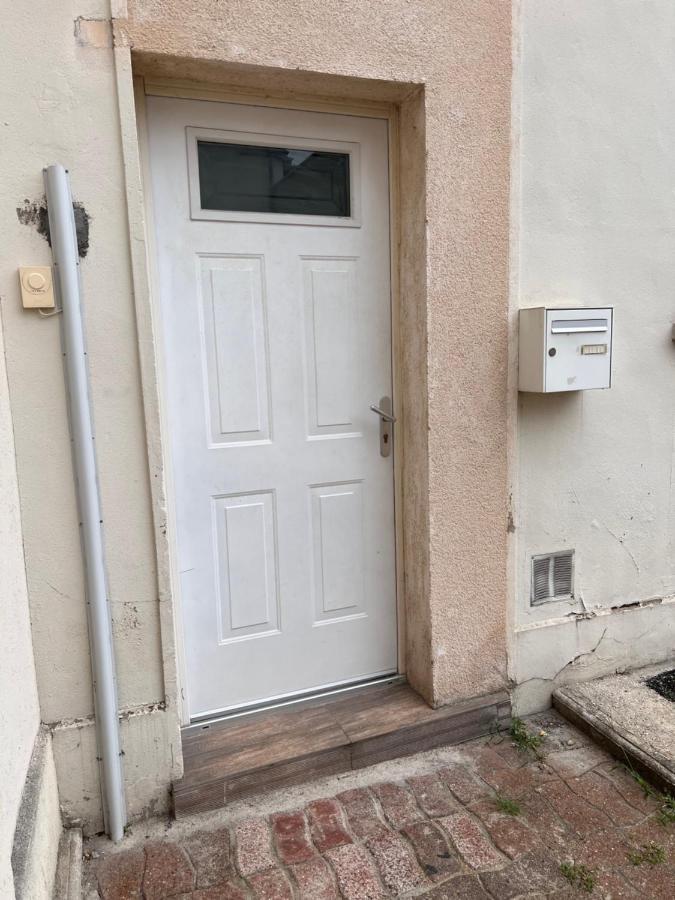 Appartement Idealement Situe Montereau-Fault-Yonne Eksteriør billede